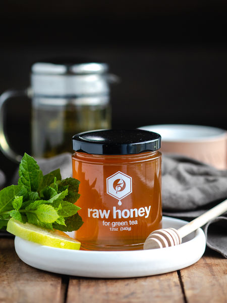 Our Raw Honey for Green tea is a specially selected variety of Goldenrod Honey. With its light, gently sweet floral profile it enhances your tea drinking experience and is perfect for both green and white teas.