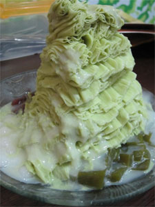 Pastry Chefs Exhibit Versatili-tea in the Kitchen Matcha Ice Cream