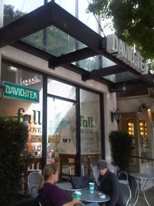 A DavidsTea location