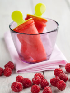 Raspberry iced tea popsicles