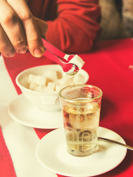 Some took theirs with milk and a sugar cube, others with a spoon of honey and a squirt of lemon, and some just plain. I decided to go with the traditional Irish method of milk and 2 sugar cubes.