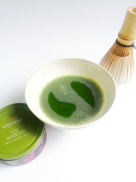 Matcha has many positive mental effects and releases energy and caffeine at a steady level before slowly decreasing, which stops that crash from happening.