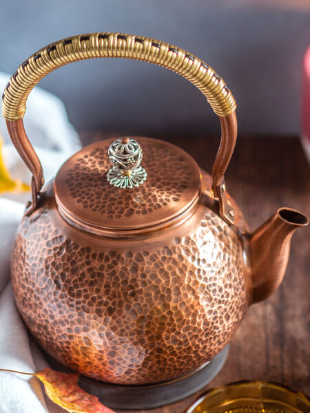 There is also art in design! Take your tea to the next level with Adagio's stunning, Handmade Copper Kettle. Copper is among the top choices for teaware as it offers optimal heat conduction ability.