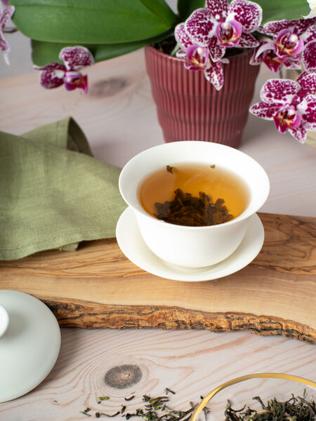 Dating back to the Ming Dynasty, the gaiwan is a traditional brewing vessel that literally translates to "lid and bowl". Our Classic Gaiwan is made of white glazed porcelain and consists of three parts: a saucer, bowl, and lid. The gaiwan is a preferred brewing vessel for loose teas as it allows for the appreciation of delicate aromas emanating from the fragrant leaves.