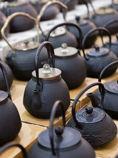 Image Caption (plain text only)